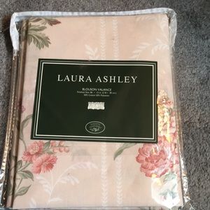 New Laura Ashley Garden Bouquet Blouson Valance